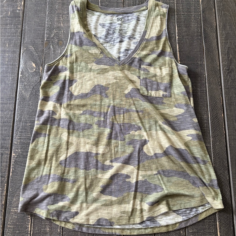 SO Green and Tan Sleeveless Relaxed Tank Top